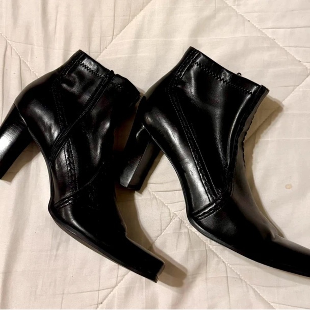 Sleek Black Heeled Ankle Boots
